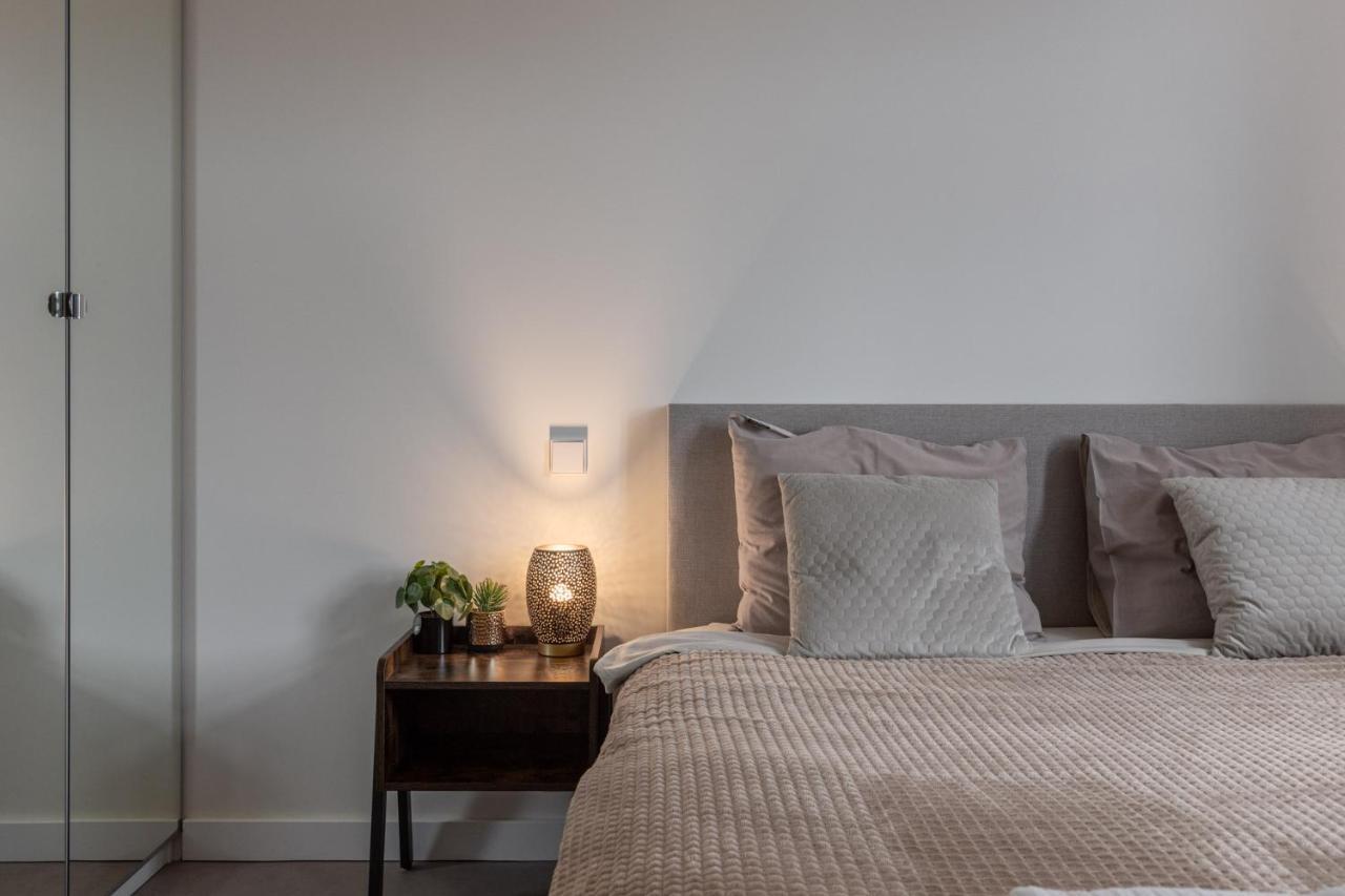 Kipsala Apartments With Free Parking Riga Luaran gambar